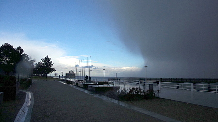 travemuende promenade gewittergrenze